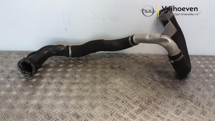 Usagé Tube intercooler Opel Mokka/Mokka X 1.6 CDTI 16V 4x2 Prix € 100,00 Règlement à la marge proposé par Autodemontage Vrijhoeven B.V.