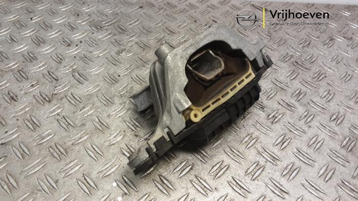 Used Engine mount Opel Astra K Sports Tourer 1.4 Turbo 12V Price € 75,00 Margin scheme offered by Autodemontage Vrijhoeven B.V.