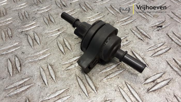 Usagé Evap clapet Opel Grandland (X) 1.2 Turbo 12V Prix € 30,00 Règlement à la marge proposé par Autodemontage Vrijhoeven B.V.