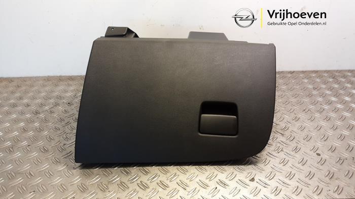Begagnade Handskfack Opel Grandland (X) 1.2 Turbo 12V Pris € 75,00 Marginaltabell erbjuds av Autodemontage Vrijhoeven B.V.