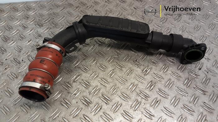 Usagé Tube intercooler Opel Crossland (X) 1.2 Turbo 12V Euro 6 Prix € 25,00 Règlement à la marge proposé par Autodemontage Vrijhoeven B.V.