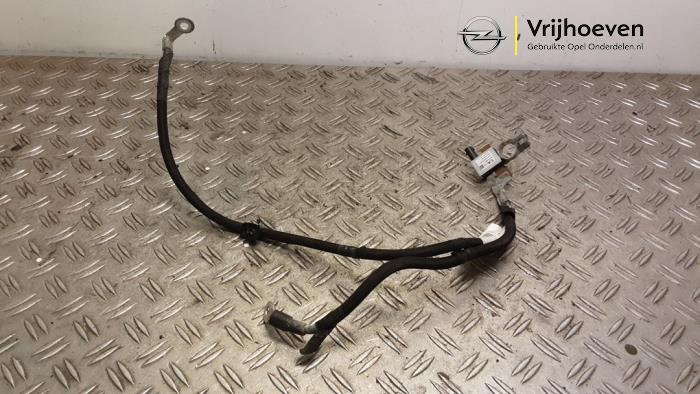 Begagnade Batterisensor Opel Crossland (X) 1.2 Turbo 12V Euro 6 Pris € 50,00 Marginaltabell erbjuds av Autodemontage Vrijhoeven B.V.