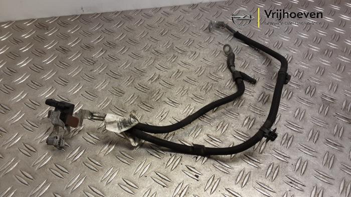 Begagnade Batterisensor Opel Crossland (X) 1.2 Turbo 12V Euro 6 Pris € 50,00 Marginaltabell erbjuds av Autodemontage Vrijhoeven B.V.