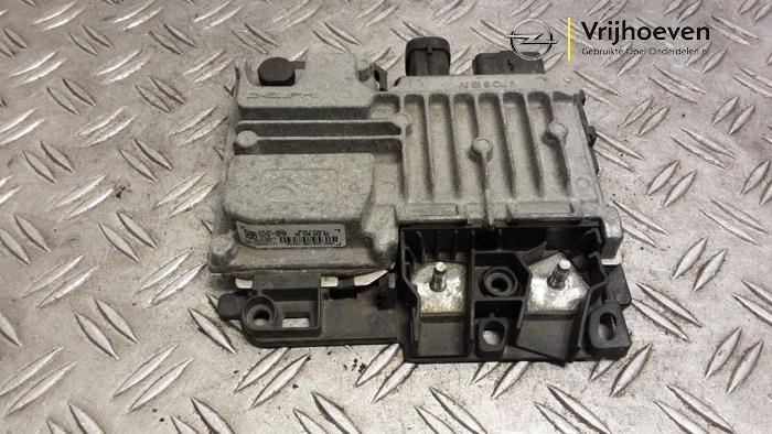 Used Start/Stop computer Opel Crossland (X) 1.2 Turbo 12V Euro 6 Price € 45,00 Margin scheme offered by Autodemontage Vrijhoeven B.V.