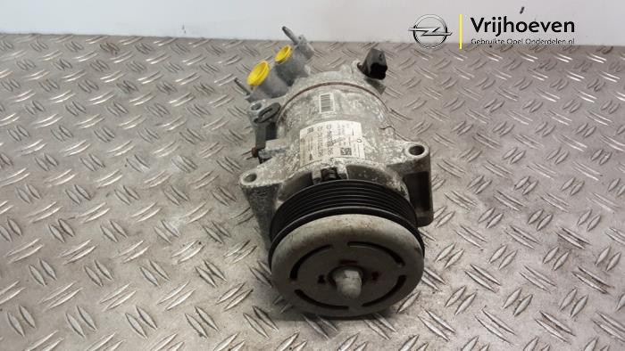 Usagé Compresseur de clim Opel Grandland (X) 1.2 Turbo 12V Prix € 70,00 Règlement à la marge proposé par Autodemontage Vrijhoeven B.V.