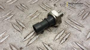 Öldrucksensor van een Opel Tigra Twin Top 1.4 16V 2005