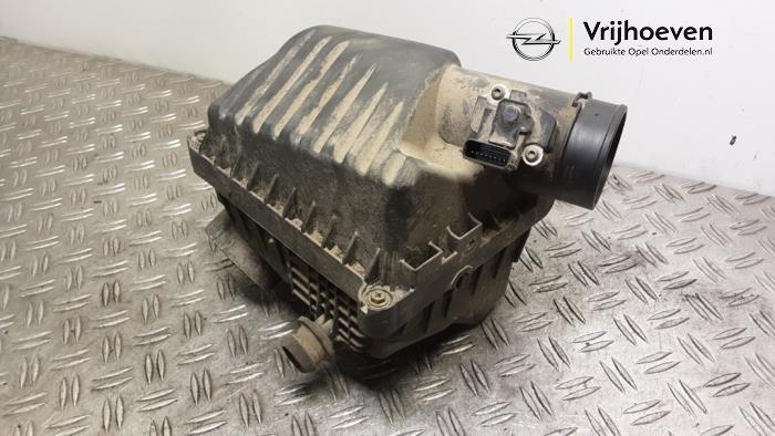 Begagnade Luftfilterhus Opel Karl 1.0 12V Pris € 25,00 Marginaltabell erbjuds av Autodemontage Vrijhoeven B.V.