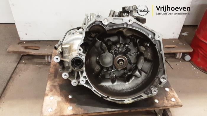 Gebrauchte Getriebe Opel Karl 1.0 12V Preis € 450,00 Margenregelung angeboten von Autodemontage Vrijhoeven B.V.