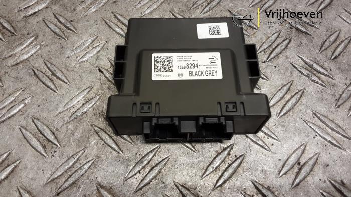Begagnade Gateway-modul Opel Karl 1.0 12V Pris € 15,00 Marginaltabell erbjuds av Autodemontage Vrijhoeven B.V.