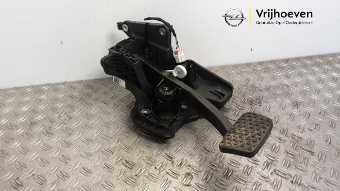 Używane Pedal hamulca Opel Insignia Grand Sport 1.5 Turbo 16V 165 Cena € 85,00 Procedura marży oferowane przez Autodemontage Vrijhoeven B.V.