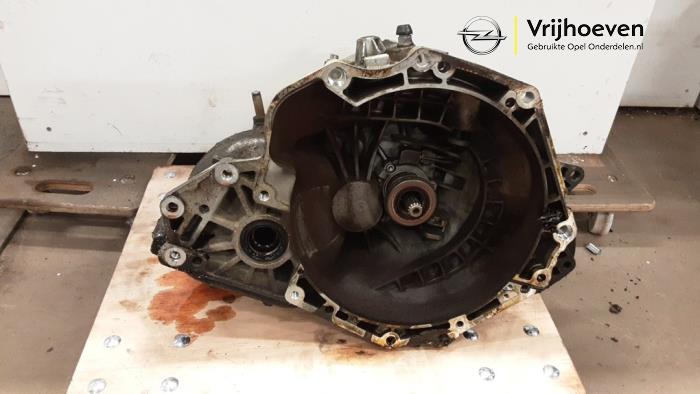 Gebrauchte Getriebe Opel Astra H Twin Top (L67) 1.8 16V Preis € 450,00 Margenregelung angeboten von Autodemontage Vrijhoeven B.V.