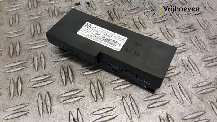 Usados Módulo Bluetooth Opel Corsa F (UB/UH/UP) Electric, Corsa-e 50kWh Precio € 50,00 Norma de margen ofrecido por Autodemontage Vrijhoeven B.V.