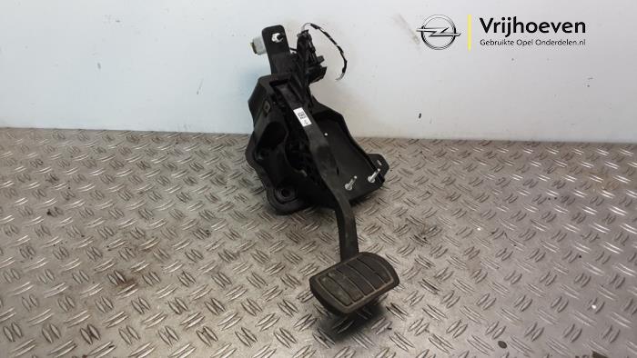 Używane Pedal hamulca Opel Corsa F (UB/UH/UP) Electric, Corsa-e 50kWh Cena € 55,00 Procedura marży oferowane przez Autodemontage Vrijhoeven B.V.
