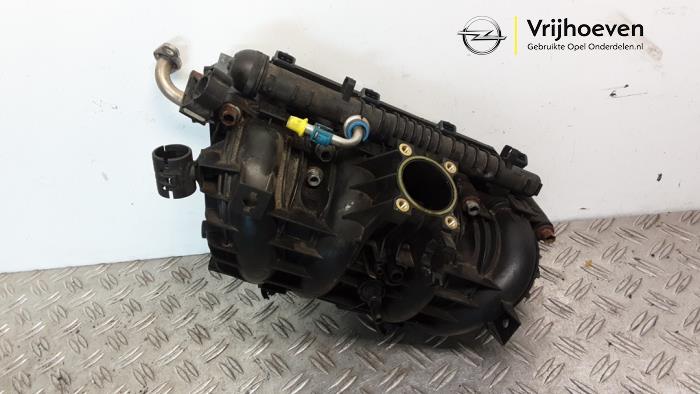 Używane Kolektor dolotowy Opel Corsa C (F08/68) 1.2 16V Cena € 75,00 Procedura marży oferowane przez Autodemontage Vrijhoeven B.V.