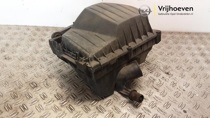 Gebrauchte Luftfiltergehäuse Opel Corsa C (F08/68) 1.2 16V Preis € 20,00 Margenregelung angeboten von Autodemontage Vrijhoeven B.V.