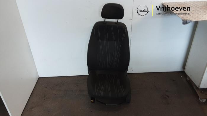 Begagnade Säte, vänster Opel Corsa D 1.4 16V Twinport Pris € 100,00 Marginaltabell erbjuds av Autodemontage Vrijhoeven B.V.