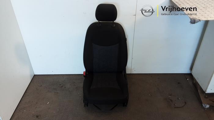 Używane Fotel lewy Opel Karl 1.0 12V Cena € 150,00 Z VAT oferowane przez Autodemontage Vrijhoeven B.V.