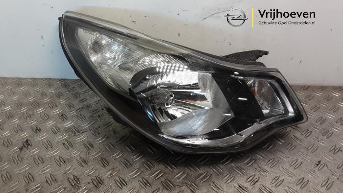 Używane Reflektor prawy Opel Karl 1.0 12V Cena € 350,00 Procedura marży oferowane przez Autodemontage Vrijhoeven B.V.