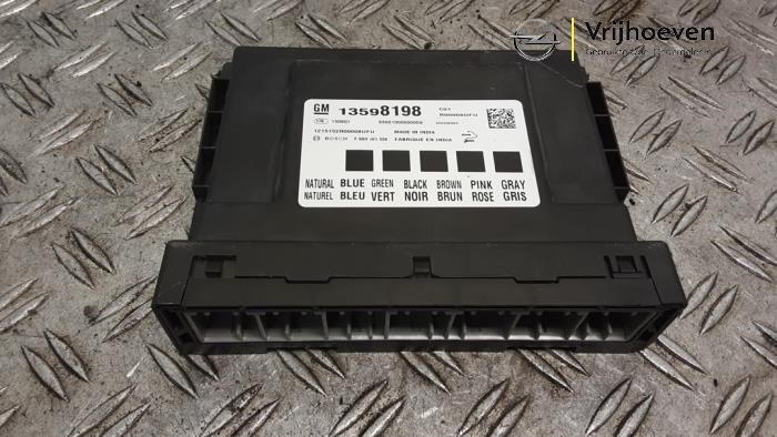 Used Body control computer Opel Karl 1.0 12V Price € 80,00 Margin scheme offered by Autodemontage Vrijhoeven B.V.