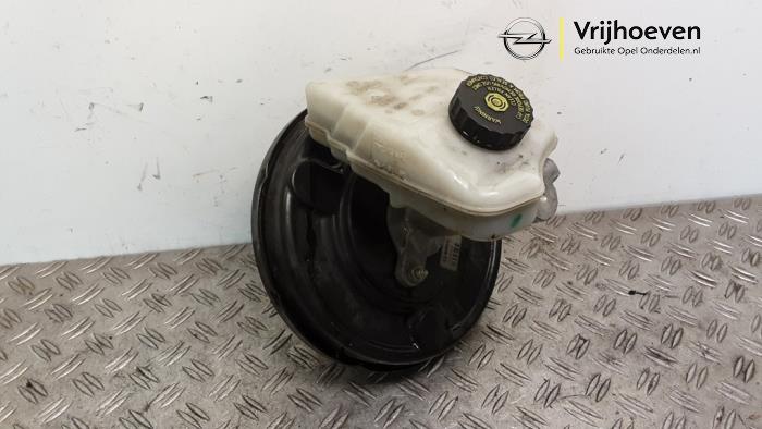 Usagé Servo frein Opel Tigra Twin Top 1.4 16V Prix € 40,00 Règlement à la marge proposé par Autodemontage Vrijhoeven B.V.