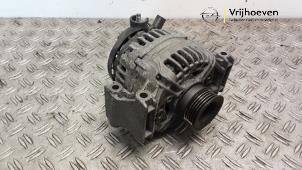Dynamo van een Opel Vectra C GTS 2.2 DIG 16V 2008