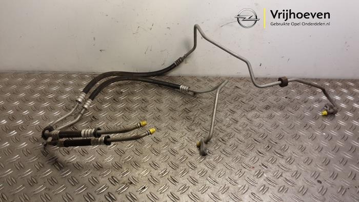 Usagé Conduit (divers) Opel Corsa E 1.4 16V Prix € 100,00 Règlement à la marge proposé par Autodemontage Vrijhoeven B.V.