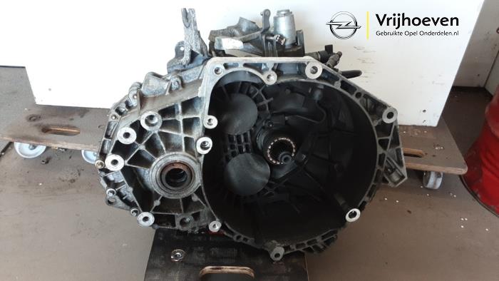 Used Gearbox Opel Astra J (PC6/PD6/PE6/PF6) 2.0 CDTI 16V 165 Ecotec Price € 600,00 Margin scheme offered by Autodemontage Vrijhoeven B.V.