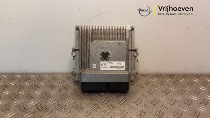 Used Engine management computer Opel Crossland (X) 1.2 Turbo 12V Euro 6d-temp Price € 275,00 Margin scheme offered by Autodemontage Vrijhoeven B.V.