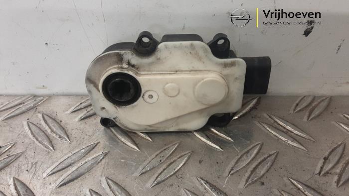 Usagé Divers Opel Crossland (X) 1.2 Turbo 12V Prix € 60,00 Règlement à la marge proposé par Autodemontage Vrijhoeven B.V.
