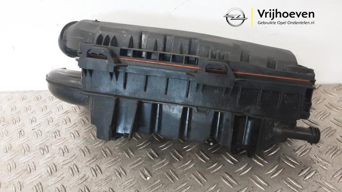 Begagnade Luftfilterhus Opel Crossland (X) 1.2 Turbo 12V Pris € 50,00 Marginaltabell erbjuds av Autodemontage Vrijhoeven B.V.