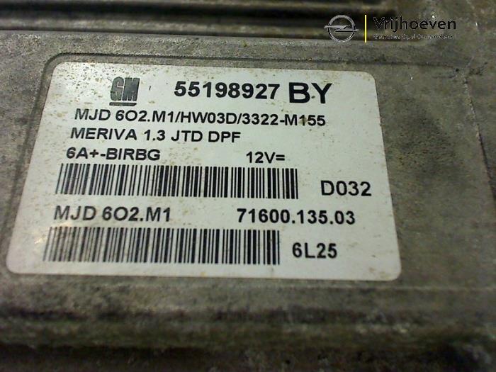 Calculateur moteur d'un Opel Meriva 1.3 CDTI 16V 2007