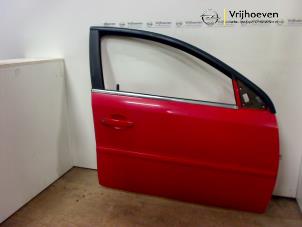 Używane Drzwi prawe przednie wersja 4-drzwiowa Opel Vectra C GTS 1.8 16V Cena € 20,00 Procedura marży oferowane przez Autodemontage Vrijhoeven B.V.