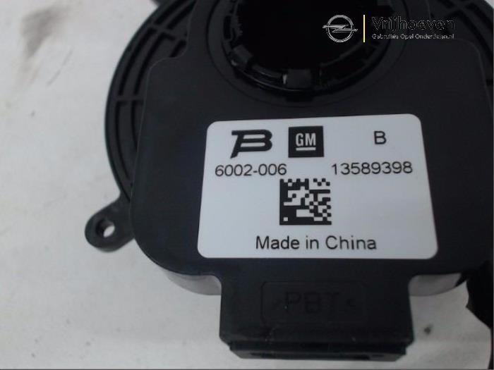 Steering column module from a Opel Astra J (PC6/PD6/PE6/PF6) 1.6 16V Ecotec 2015