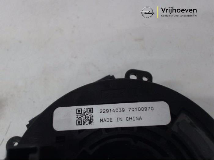 Steering column module from a Opel Astra J (PC6/PD6/PE6/PF6) 1.6 16V Ecotec 2015
