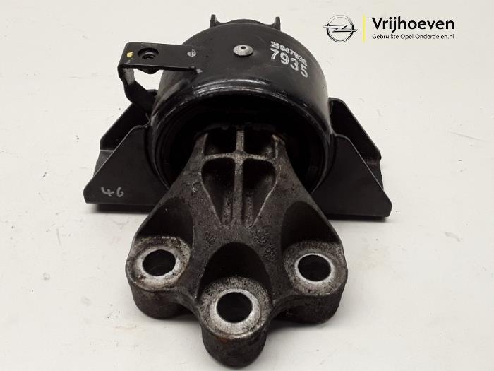 Used Engine mount Opel Mokka/Mokka X 1.6 16V EcoFlex 4x2 Price € 20,00 Margin scheme offered by Autodemontage Vrijhoeven B.V.