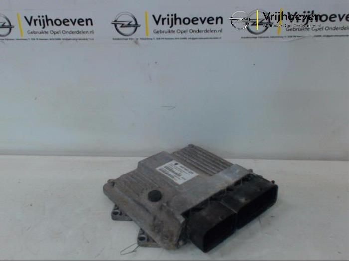 Used Engine management computer Opel Astra J (PC6/PD6/PE6/PF6) 1.3 CDTI 16V EcoFlex Price € 100,00 Margin scheme offered by Autodemontage Vrijhoeven B.V.