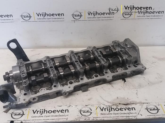 Camshaft housing from a Opel Astra 2012