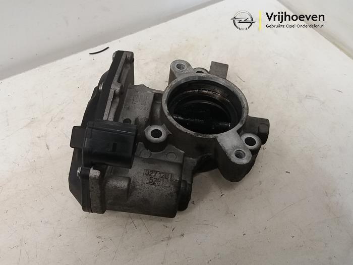 Gebrauchte Drosselklappengehäuse Opel Corsa D 1.3 CDTi 16V ecoFLEX Preis € 25,00 Margenregelung angeboten von Autodemontage Vrijhoeven B.V.