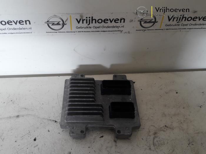 Used Engine management computer Opel Corsa E 1.4 16V Price € 100,00 Margin scheme offered by Autodemontage Vrijhoeven B.V.