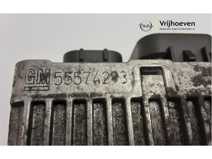 Glow plug relay Opel Insignia 2.0 CDTI 16V 160 Ecotec 555742931