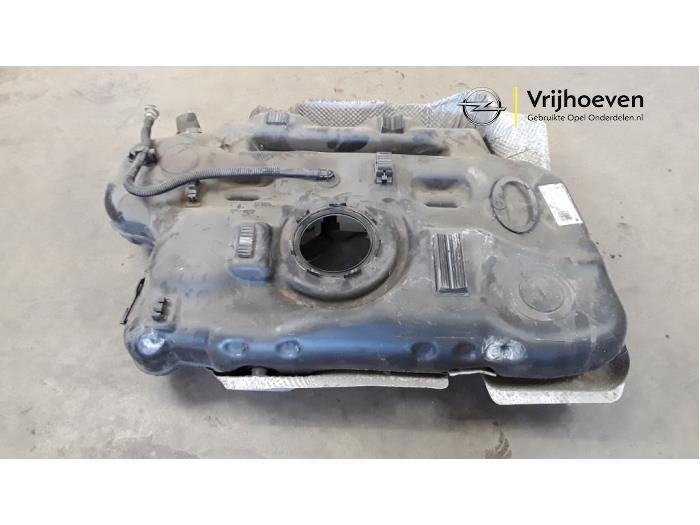 Tank från en Opel Zafira Tourer (P12) 2.0 CDTI 16V 160 Ecotec 2013