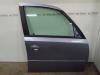 Portière 4portes avant droite d'un Opel Meriva, 2003 / 2010 1.6 16V, MPV, Essence, 1.598cc, 74kW (101pk), FWD, Z16XE; EURO4, 2003-05 / 2006-01 2004