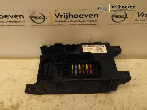 Usados Ordenador body control Opel Corsa Precio € 100,00 Norma de margen ofrecido por Autodemontage Vrijhoeven B.V.