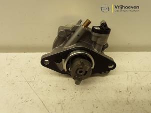 New Vacuum pump (diesel) Opel Astra Price € 169,40 Inclusive VAT offered by Autodemontage Vrijhoeven B.V.