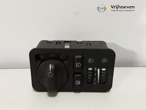 Used Light switch Opel Frontera (6B) 2.2 DTI 16V Price € 25,00 Margin scheme offered by Autodemontage Vrijhoeven B.V.