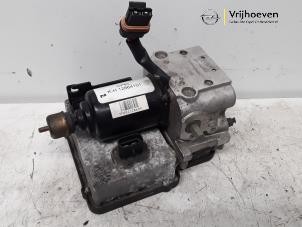 Used ABS pump Opel Vectra B (36) 1.6 16V Ecotec Price € 20,00 Margin scheme offered by Autodemontage Vrijhoeven B.V.