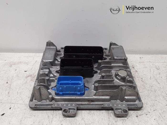 Used Engine management computer Opel Corsa E 1.3 CDTi 16V ecoFLEX Price € 100,00 Margin scheme offered by Autodemontage Vrijhoeven B.V.