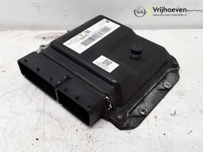 Used Engine management computer Opel Astra J (PC6/PD6/PE6/PF6) 1.7 CDTi 16V 110 Price € 100,00 Margin scheme offered by Autodemontage Vrijhoeven B.V.