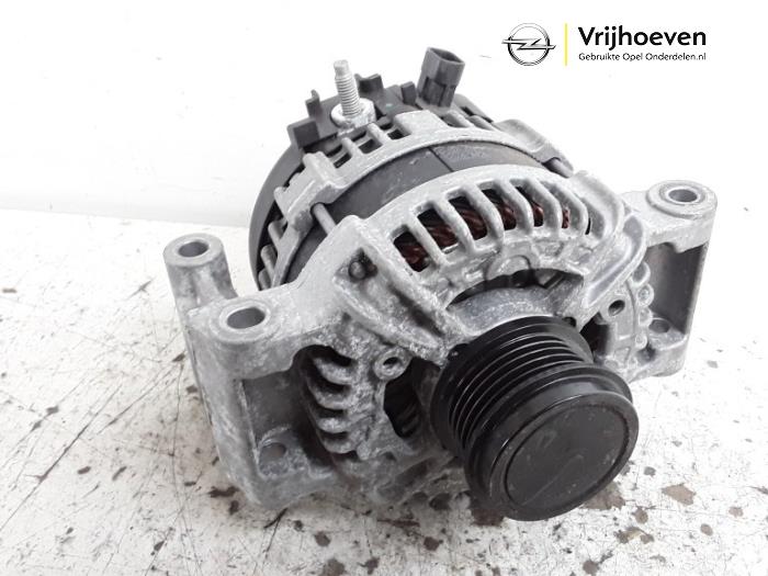 Begagnade Dynamo Opel Astra K 1.4 16V Pris € 35,00 Marginaltabell erbjuds av Autodemontage Vrijhoeven B.V.