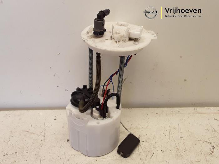 Electric fuel pump from a Opel Astra K 1.4 Turbo 16V 2016